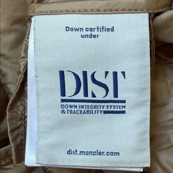 Moncler Lans Longue‎ Saison Down Jacket 100% Authentic Beige Size 6 Gently Used - Picture 6 of 8